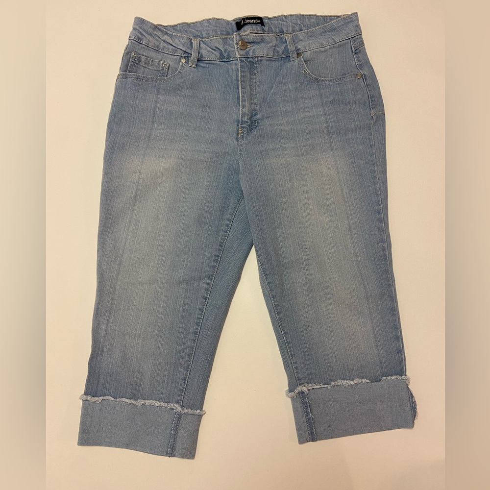 d. jeans Light Blue Cropped Jeans